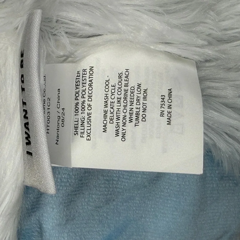 I Want To Be Kids White Yeti Faux Fur Hooded Throw Blanket Snow Monster 36x56in